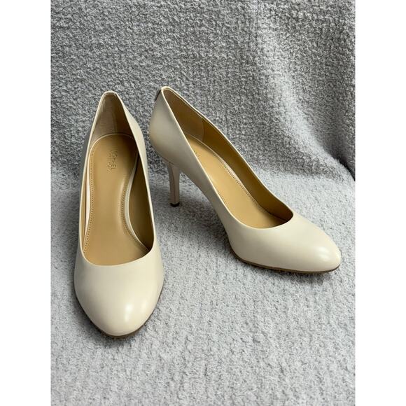 Michael Kors Cream Leather Flex Pump Size 10 NIB #63152 - Picture 1 of 9